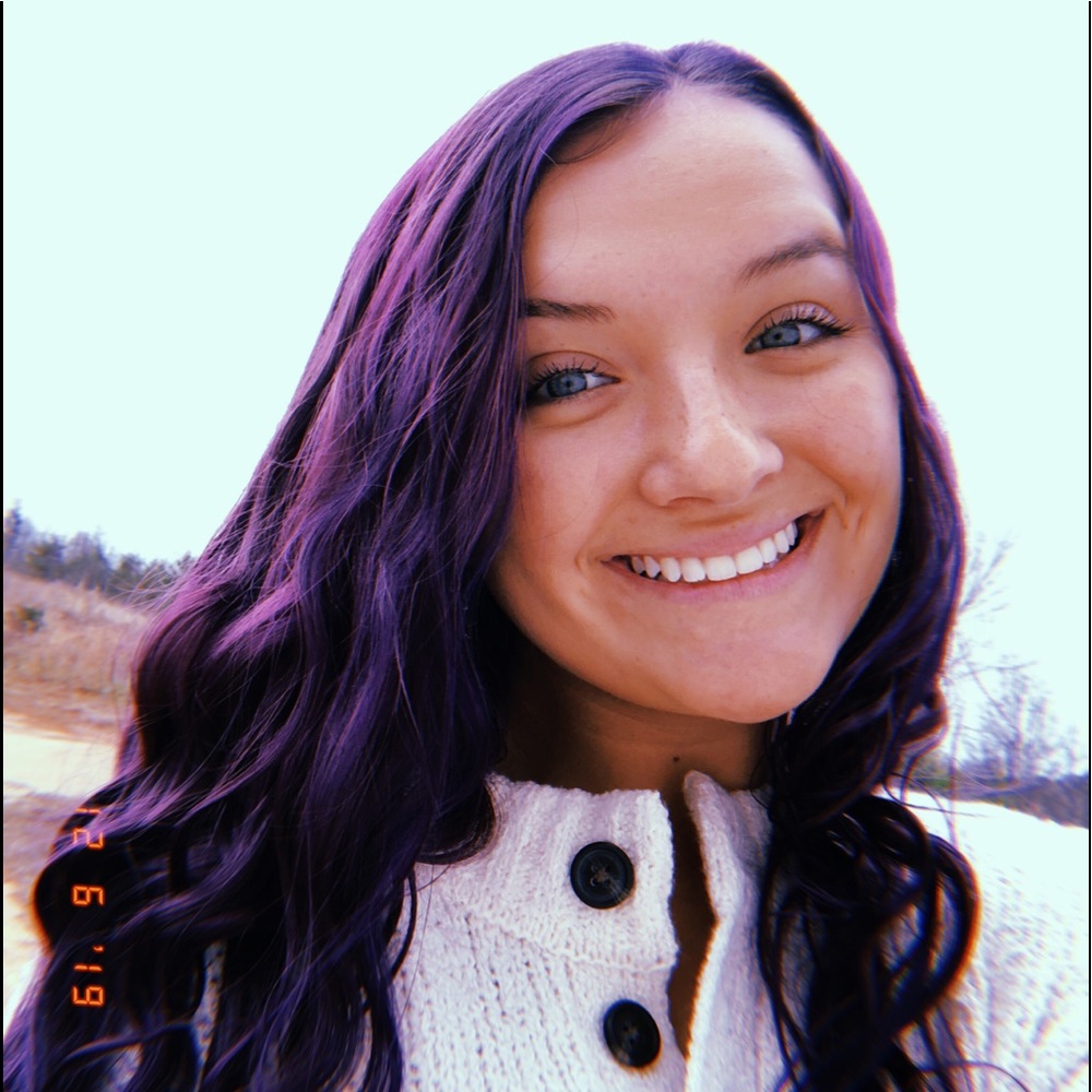 Meet your Posher, Carlee